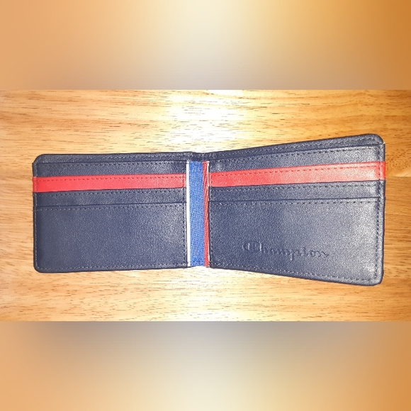 Champion Harbor Bifold Wallet - Picture 2 of 5